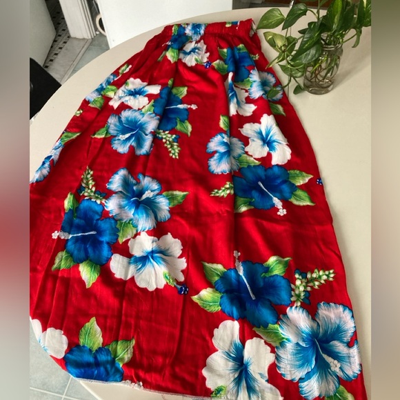 Strapless floral dress - Picture 2 of 4